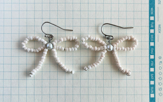bow earrings