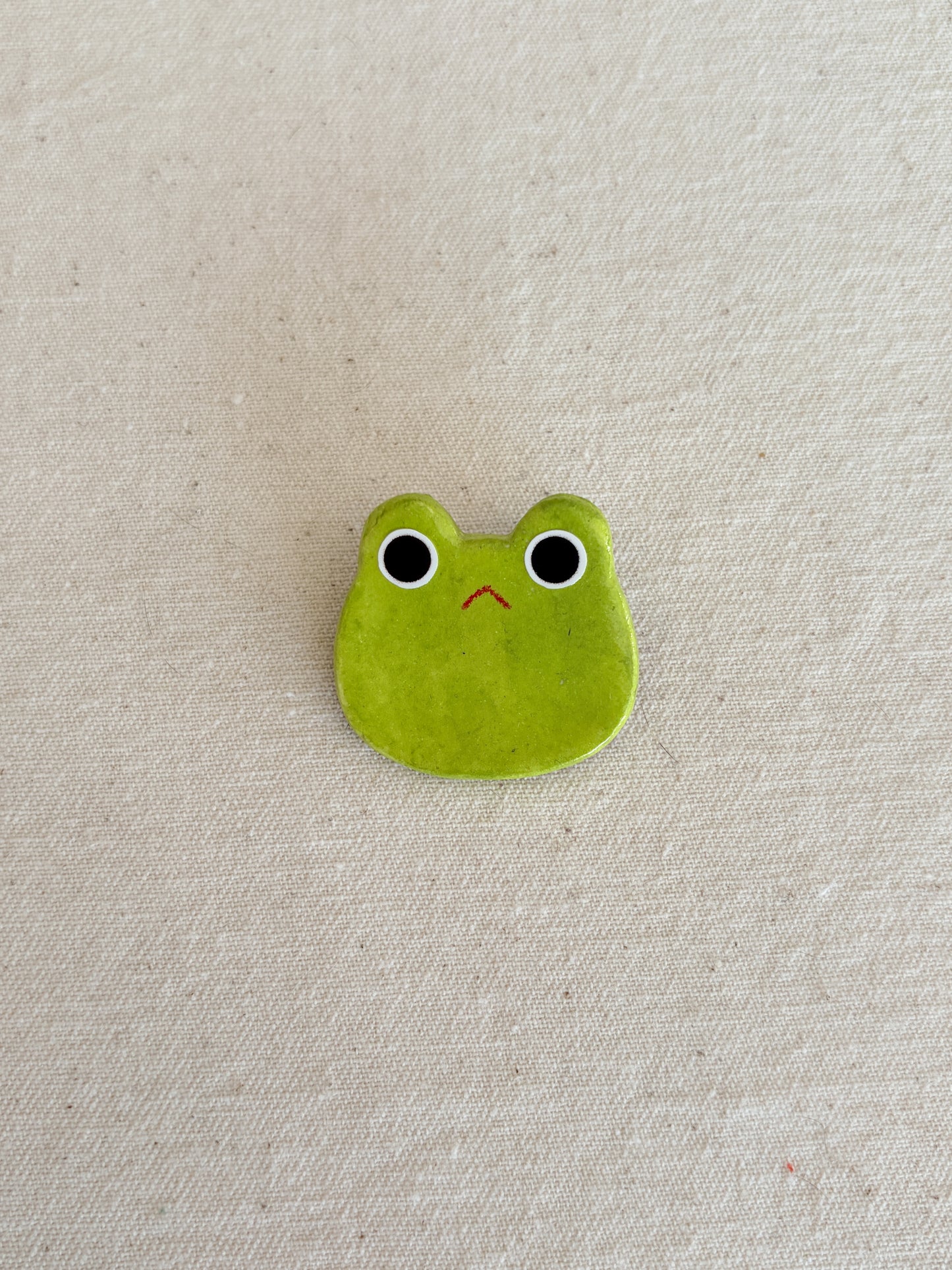 frog pin (old)