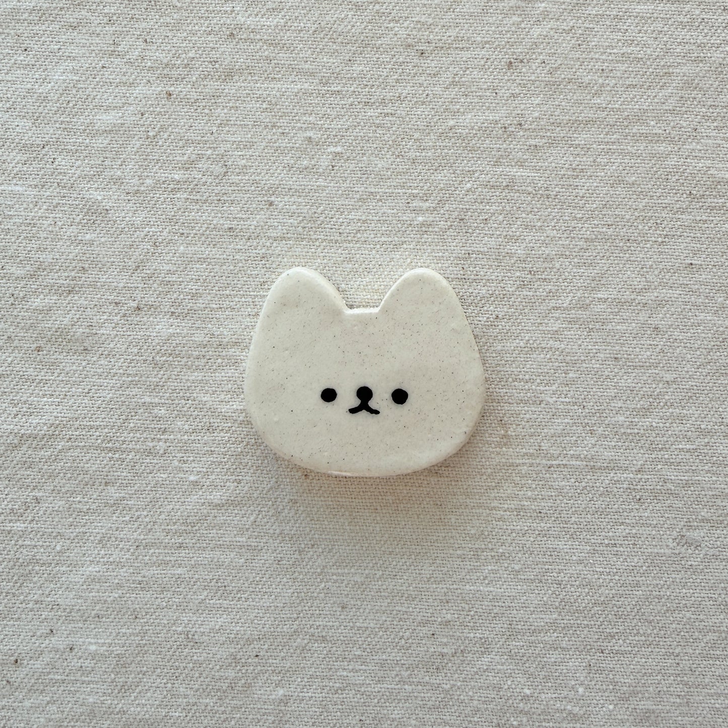 cat face magnet