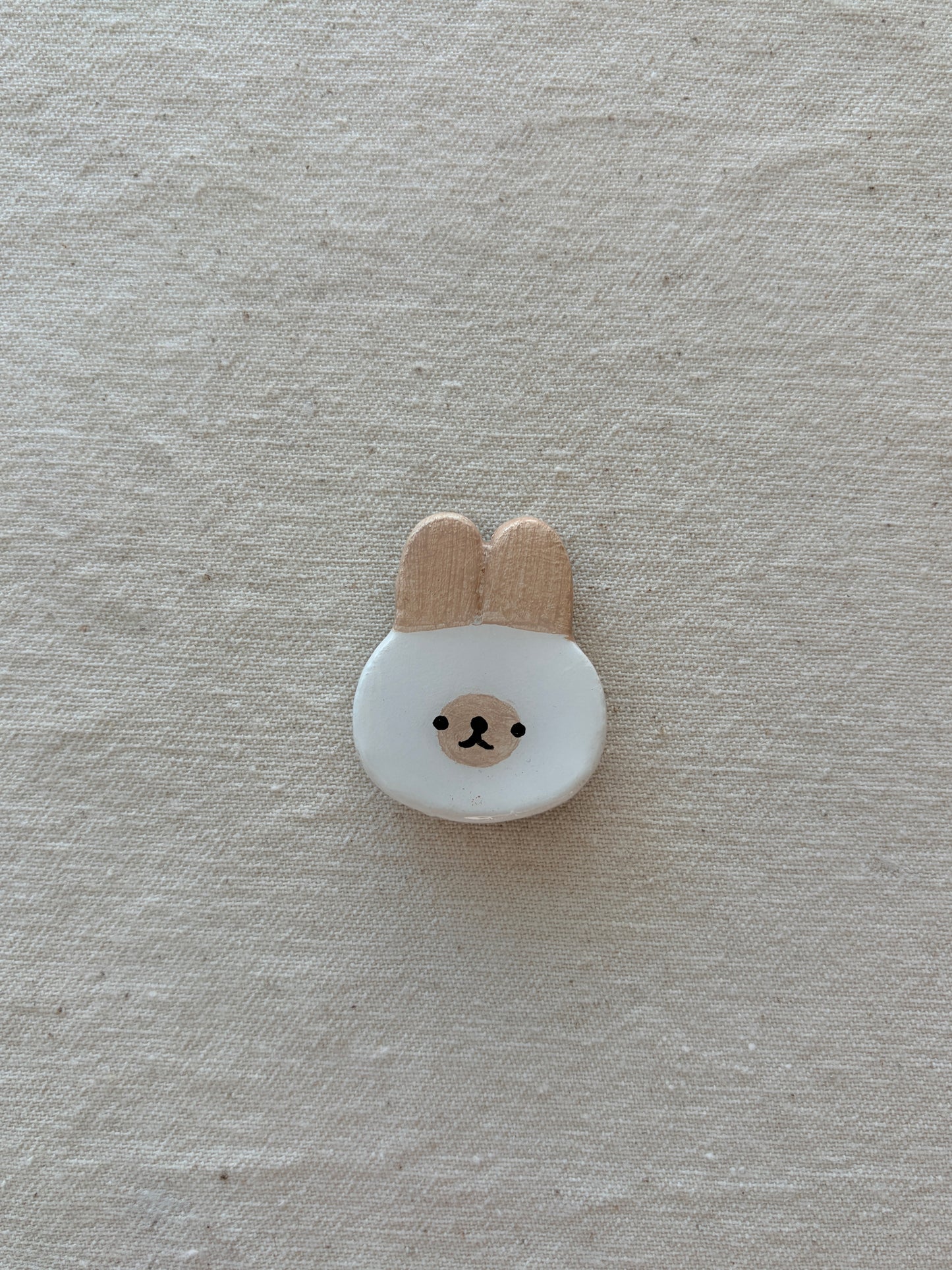 bunny magnet (old)