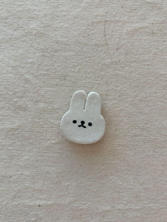 bunny magnet (old)