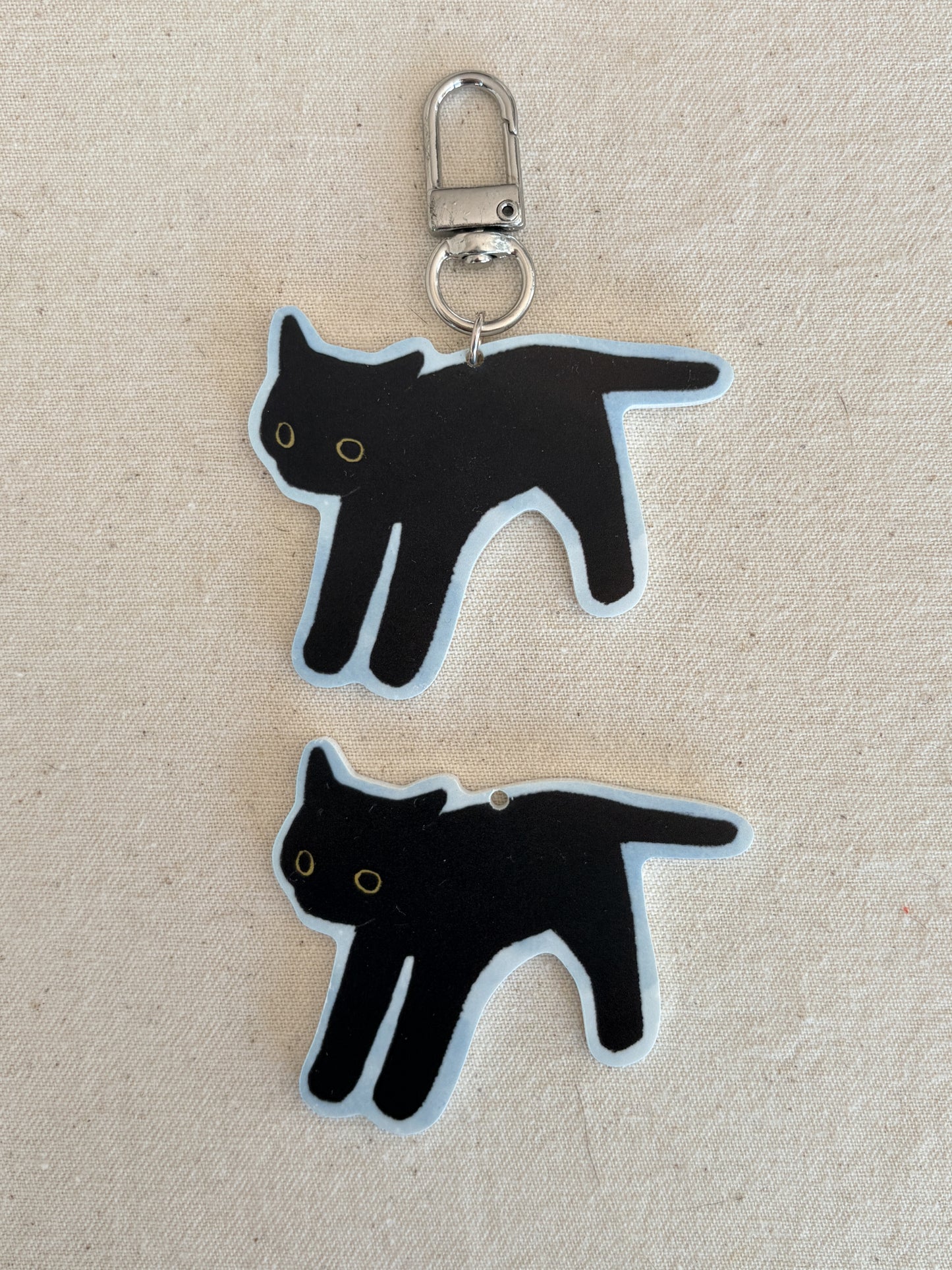 black cat acrylic keychain (flawed)